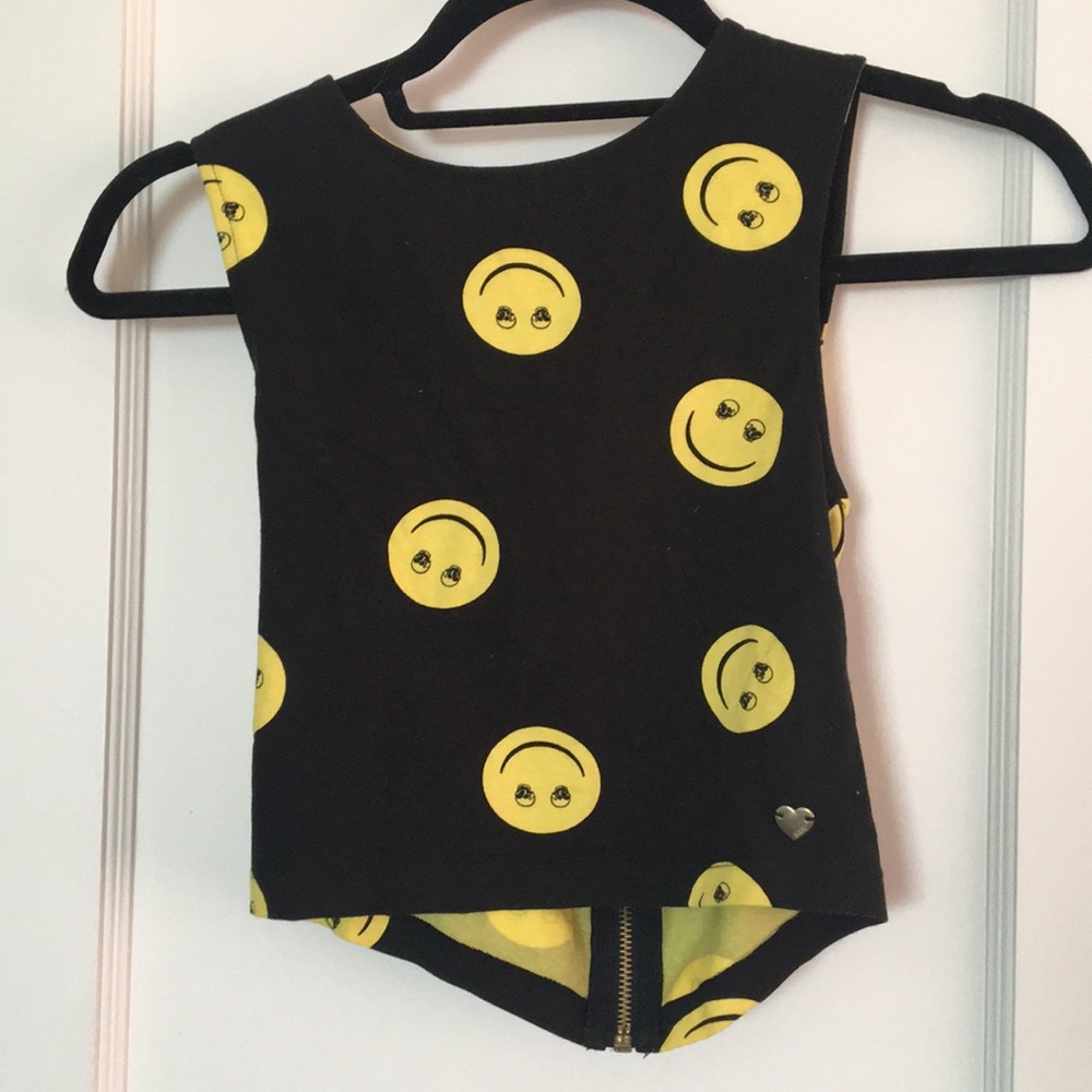 Skull smiley face crop top